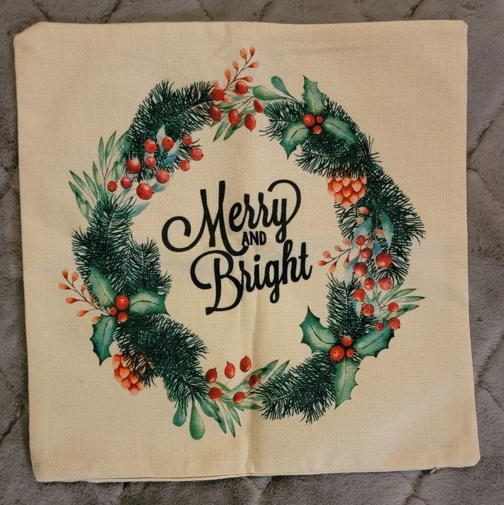 NWT SET OF 4 Christmas Decorations Pillow Covers 18x18